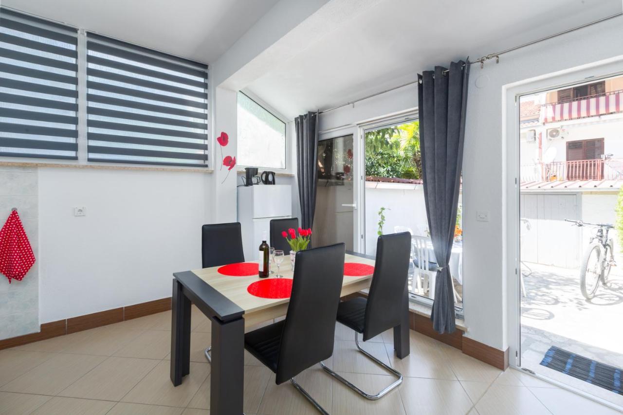 Family Apartment Romina Vrsar Buitenkant foto
