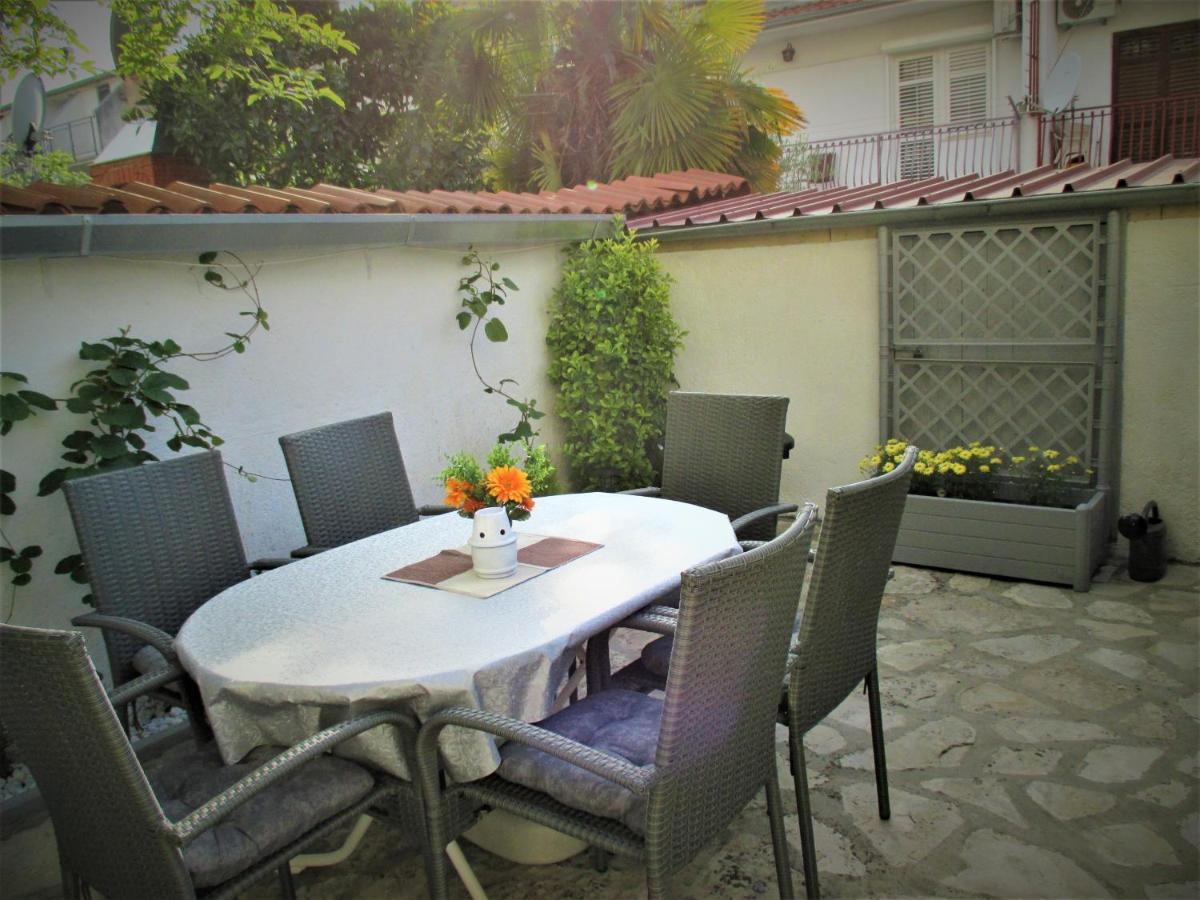 Family Apartment Romina Vrsar Buitenkant foto