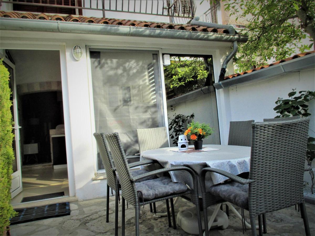 Family Apartment Romina Vrsar Buitenkant foto